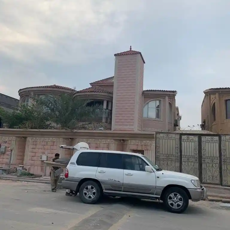 مقاول بناء